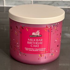 Bath & Body Works Milk Bar Birthday Cake Candle